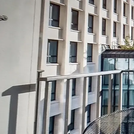 Apartment Recemment Renove Paris